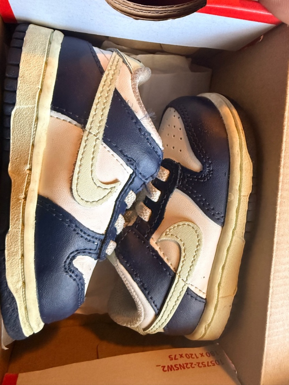 Nike Kids Low-Top Sneakers in Navy and Cream